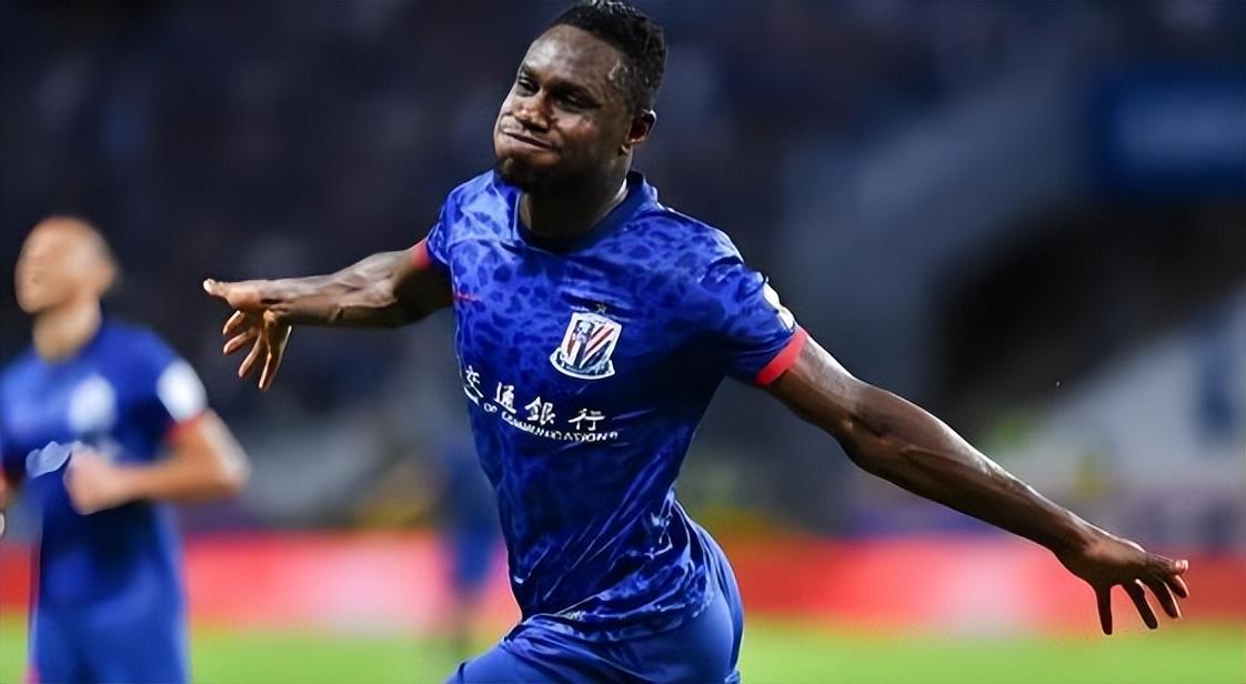 乐鱼体育-罗竞加盟大连英博！未来他能否顶替离队的刘祝润挑大梁，值得关注