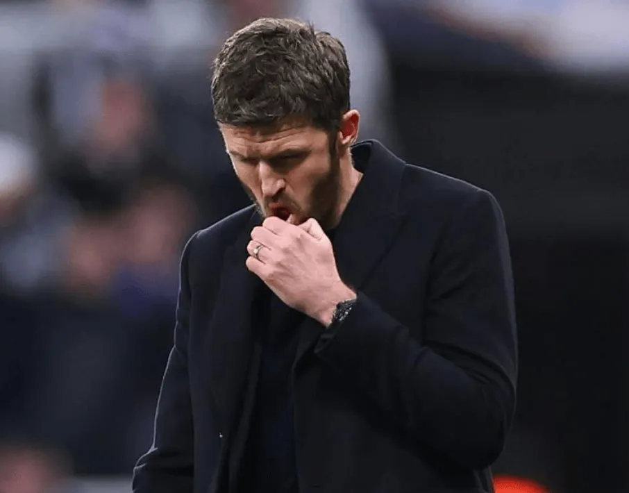 乐鱼官方网站-不敌埃弗顿/纽卡，曼联本季英超两次长时间11打10后输球