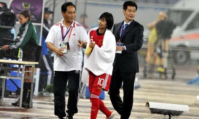 乐鱼官方网站-【观察】李霄鹏挂帅国足,迟到11年的“约会”