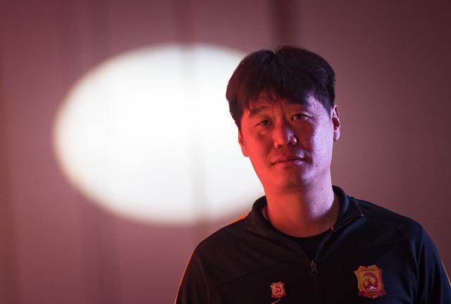 乐鱼官方网站-【观察】李霄鹏挂帅国足,迟到11年的“约会”